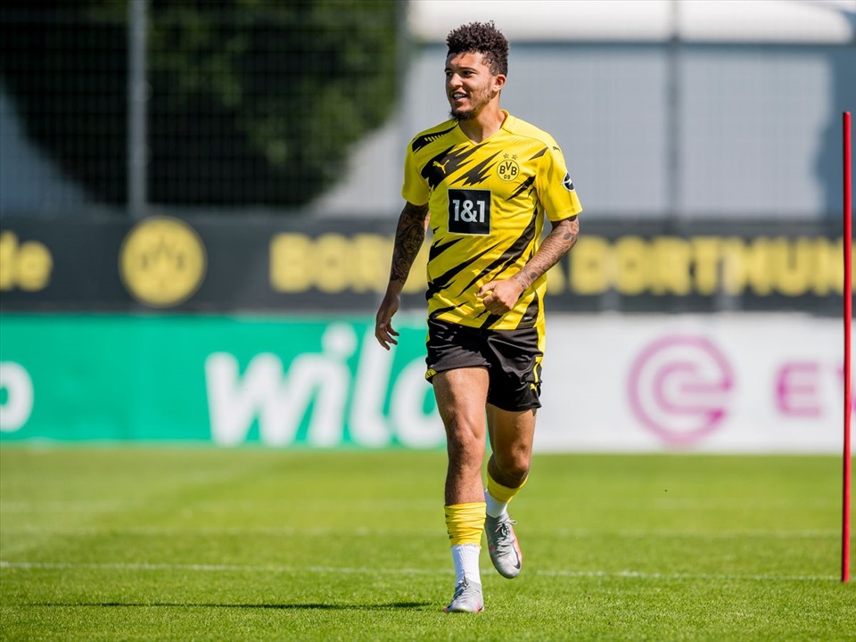 Sancho ở rất gần với cánh cửa rời Dortmund. Ảnh: BVB Dortmund