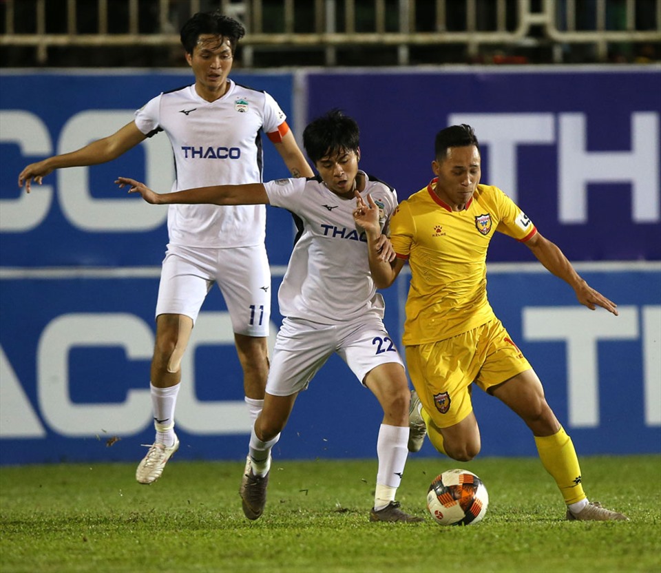 HAGL chia tay V.League 2020 bằng trận thắng Hồng Lĩnh Hà Tĩnh 3-0. Ảnh: VPF.