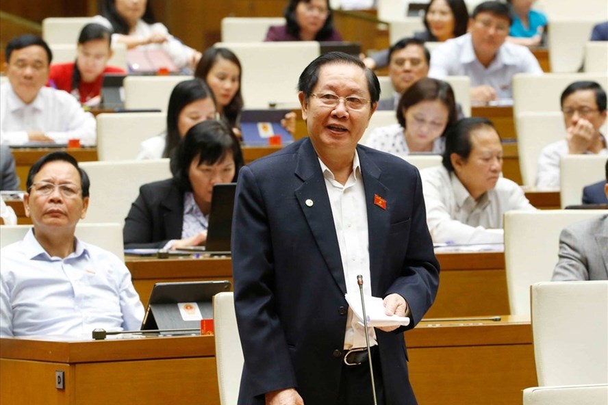 Bộ trưởng Bộ Nội vụ Lê Vĩnh Tân cho biết sẽ xử lý nghiêm những hành vi vi phạm đạo đức công vụ. Ảnh Doãn Tuấn