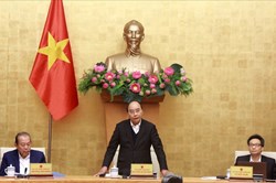 Tạm dừng các chuyến bay thương mại quốc tế, mọi chuyến bay về nước đều phải cách ly