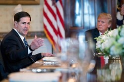Nóng nhất hôm nay: Thống đốc Arizona lờ cuộc gọi từ Tổng thống Trump?