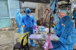 TPHCM: Bệnh nhân 1 tuổi mắc COVID-19 đã được đưa đi những đâu?