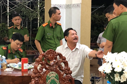 Đại gia biệt thự dát vàng bị bắt để điều tra tội cho vay nặng lãi, rửa tiền