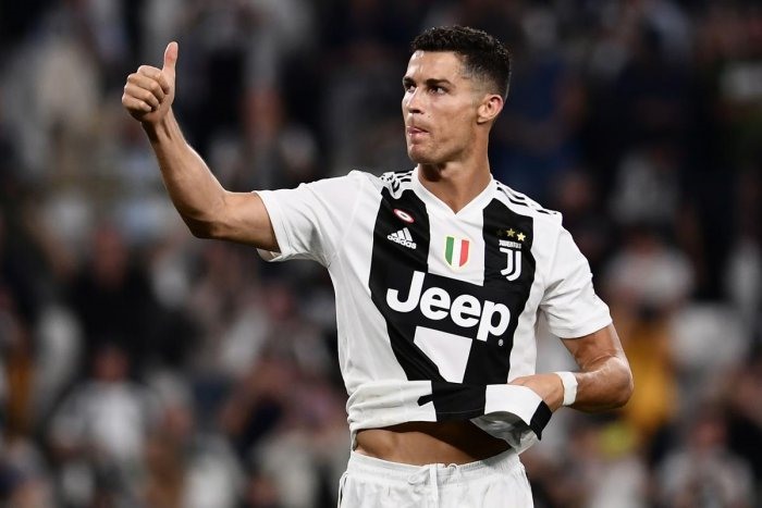 15. Cristiano Ronaldo (Juventus): 10 bàn thắng (20 điểm)