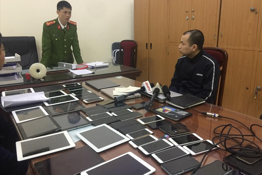 Tang vật cảnh sát thu giữ.