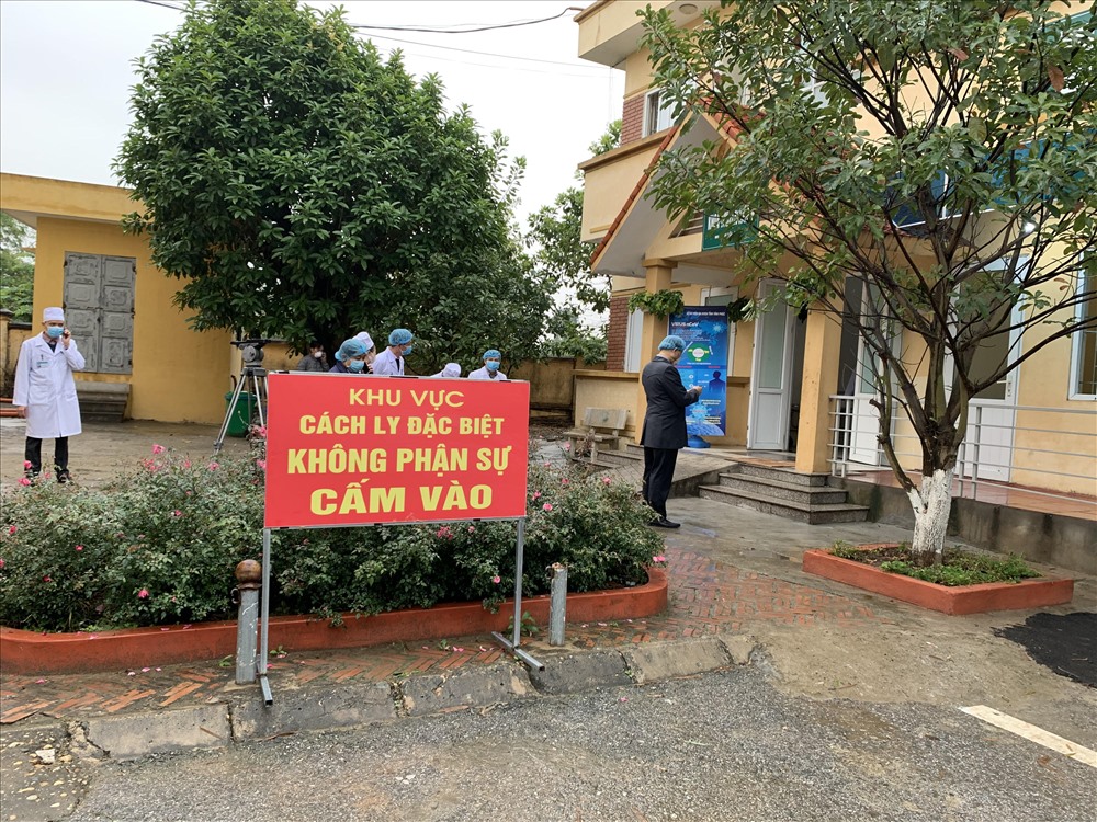 Khu vực cách ly người nghi nhiễm. Ảnh: T.H