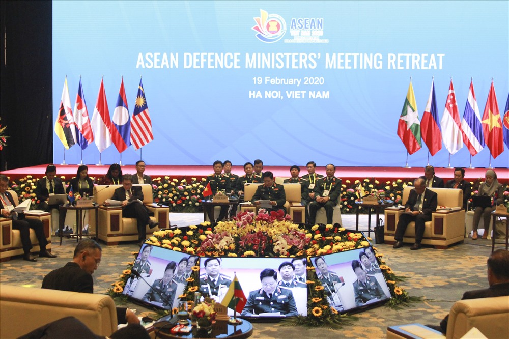 Theo đó, ưu tiên trong năm ASEAN 2020 bao gồm Thúc đẩy đối thoại, hợp tác quốc phòng - quân sự nội khối ASEAN và giữa ASEAN với các nước đối tác
