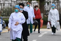 Vũ Hán: Bệnh nhân hồi phục COVID-19 cách ly thêm 14 ngày ngừa tái nhiễm