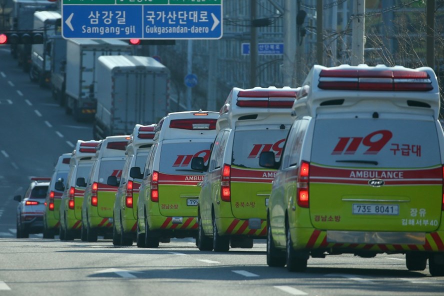 Dịch COVID-19 ở Hàn Quốc: Các bệnh viện vật lộn vì thiếu nhân lực