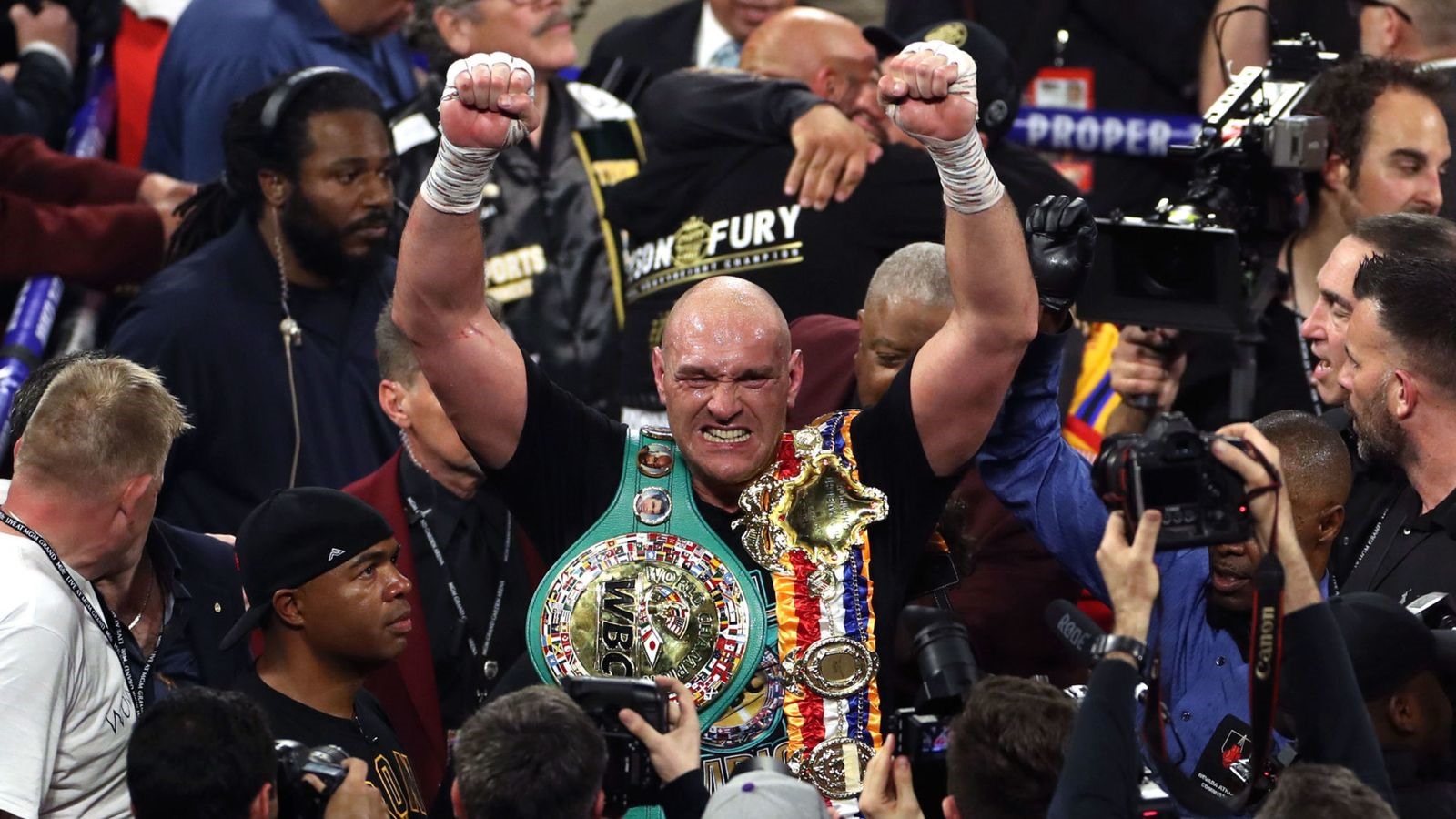 Bằng tình yêu boxing, Fury đã trở lại đỉnh cao sự nghệp Ảnh Newsky