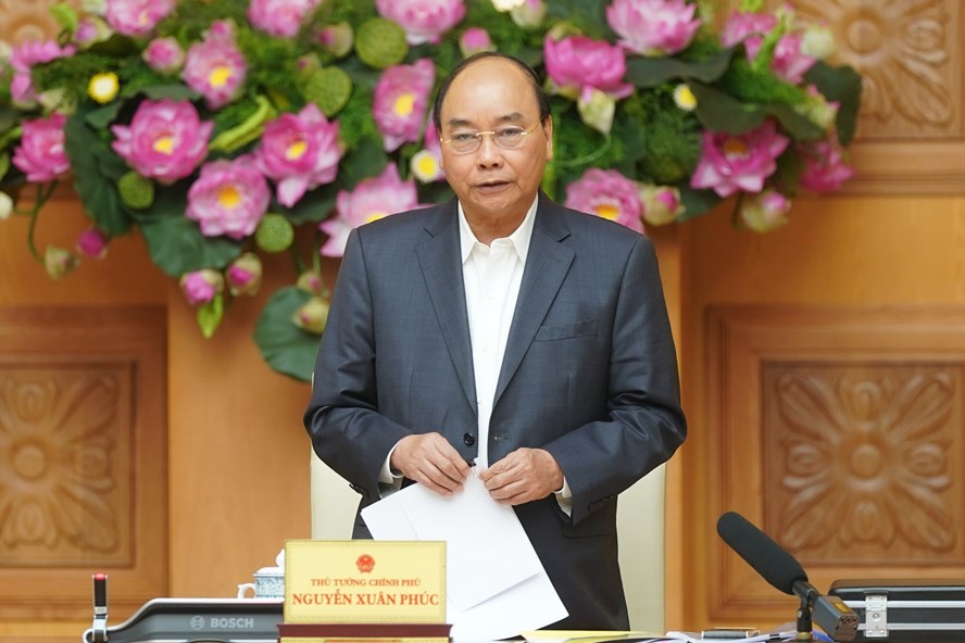 Thủ tướng Nguyễn Xuân Phúc phát biểu kết luận cuộc họp. Ảnh: VGP/Quang Hiếu