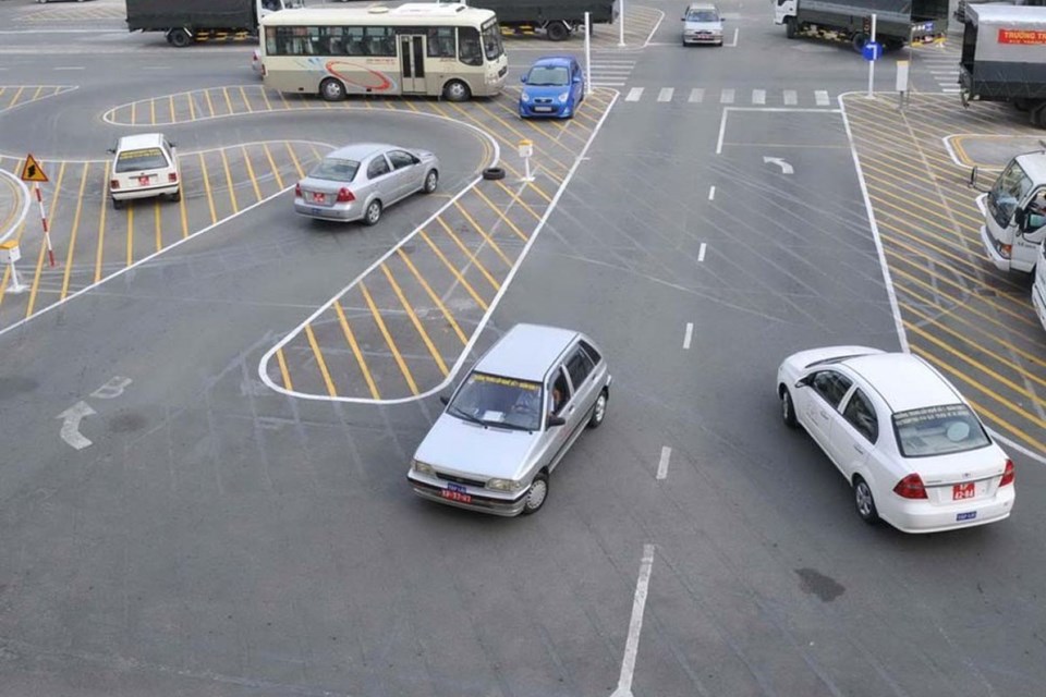 Thực hư thông tin học phí thi bằng lái ôtô tăng đến 30 triệu đồng Thực hư thông tin học phí thi bằng lái ôtô tăng đến 30 triệu đồng