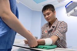 Tay được ghép từ người sống đầu tiên ở Việt Nam và thế giới hồi phục tốt