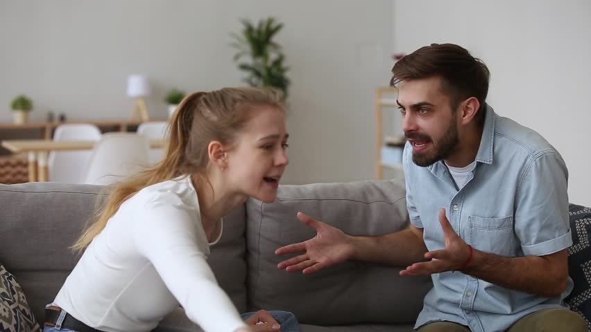 Không nên tha thứ cho người đàn ông không xứng đáng với mình