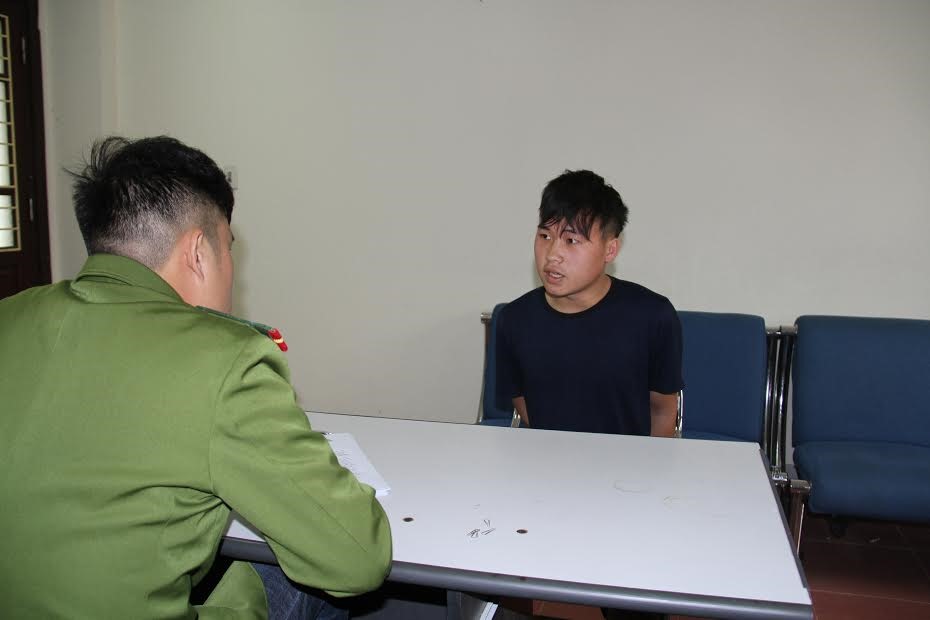 Cơ quan công an lấy lời khai của Giàng Seo Thề.