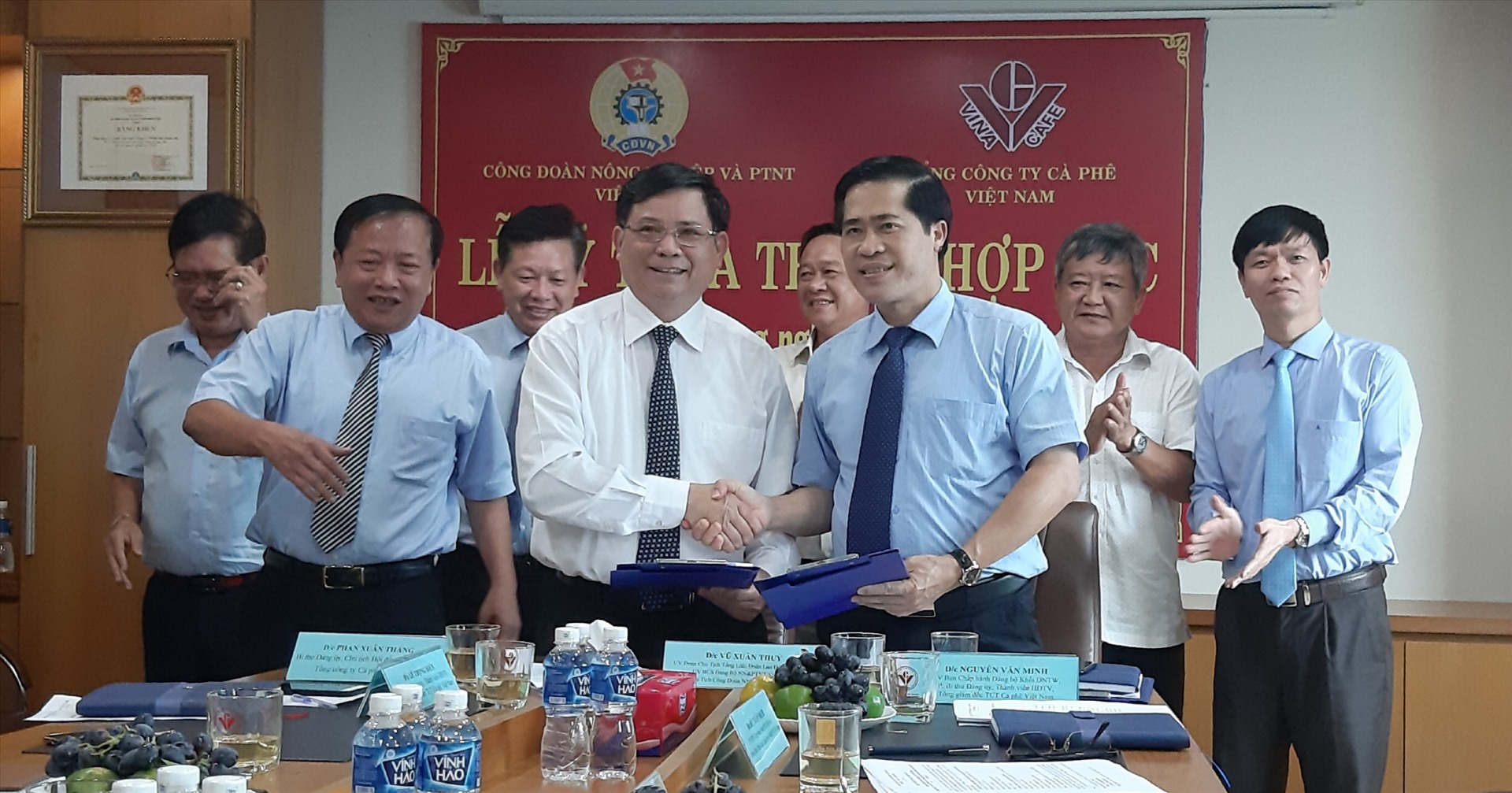 Ký thỏa thuận hợp tác chương trình phúc lợi cho đoàn viên