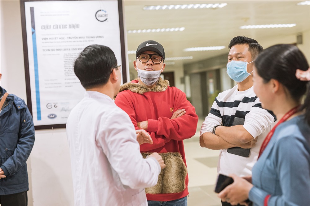 Tuấn Hưng thuộc nhóm máu B, một trong những nhóm máu hiếm