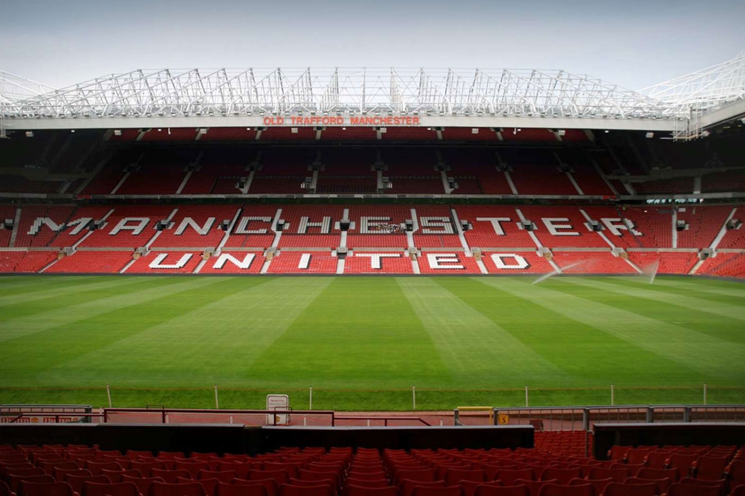 Bao giờ sân Old Trafford mới sôi động trở lại? Ảnh: Getty.