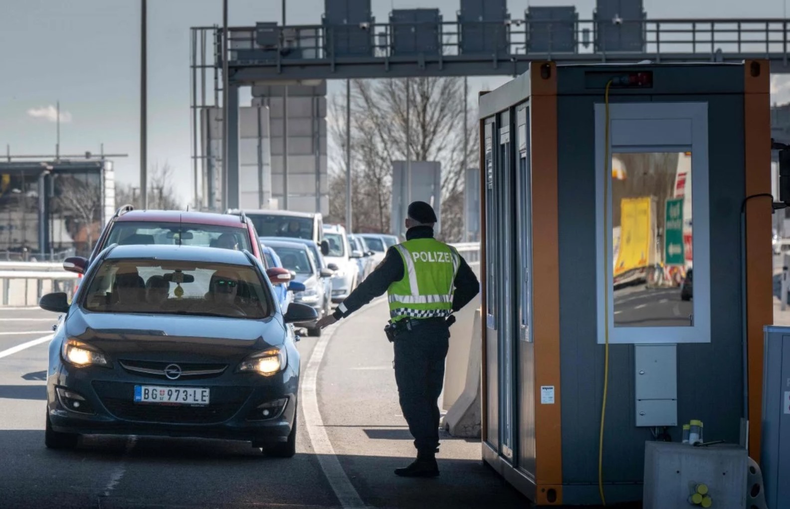 chau au se dong cua bien gioi 1 thang de doi pho dich covid 19