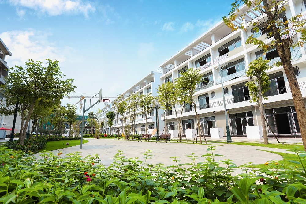 Shophouse Bình Minh Garden được giới thiệu từ 7,3 tỷ/căn. Công ty Cổ phần Bất động sản Thế Kỷ - CenLand - Hotline: 099.58.55555