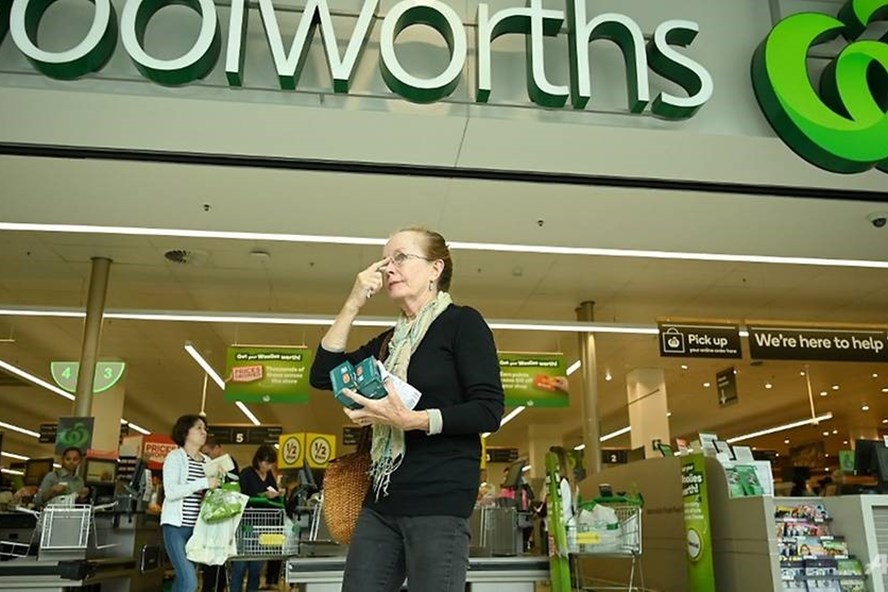 Hành động nhân văn hỗ trợ người già, người tàn tật trong dịch COVID-19 hanh dong nhan van ho tro nguoi gia nguoi tan tat trong dich covid 19