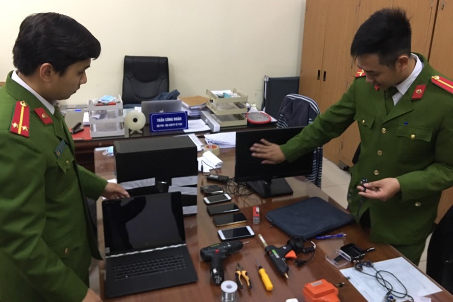 Khởi tố nhóm lắp camera quay lén các cặp đôi trong nhà nghỉ để tống tiền