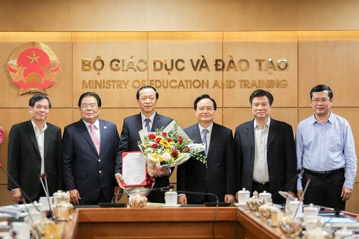 bo giao duc va dao tao bo nhiem nhieu chuc vu quan trong trong bo