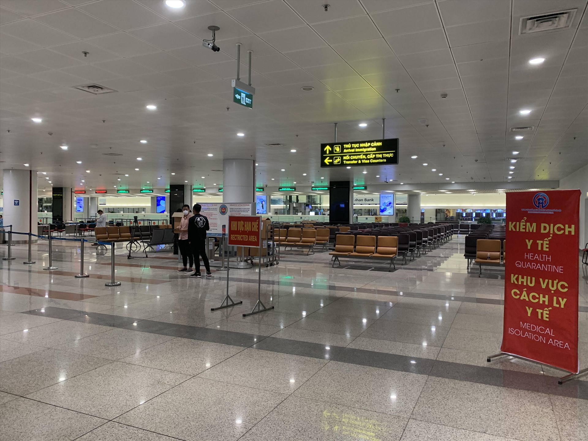 Đến 17h00 ngày 18.3 các thủ tục đón những vị khách cuối cùng đã hoàn tất