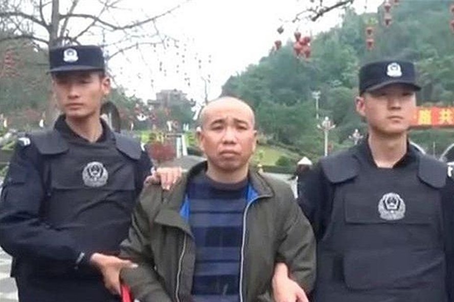 Thủ đoạn buôn lậu tinh vi của ông chủ có 4 doanh nghiệp thu doan buon lau tinh vi cua ong chu co 4 doanh nghiep