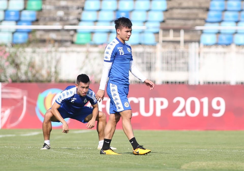 Tiền vệ Quang Hải chưa lấy lại được hoàn toàn phong độ sau chấn thương ở SEA Games 30. Ảnh: HNFC