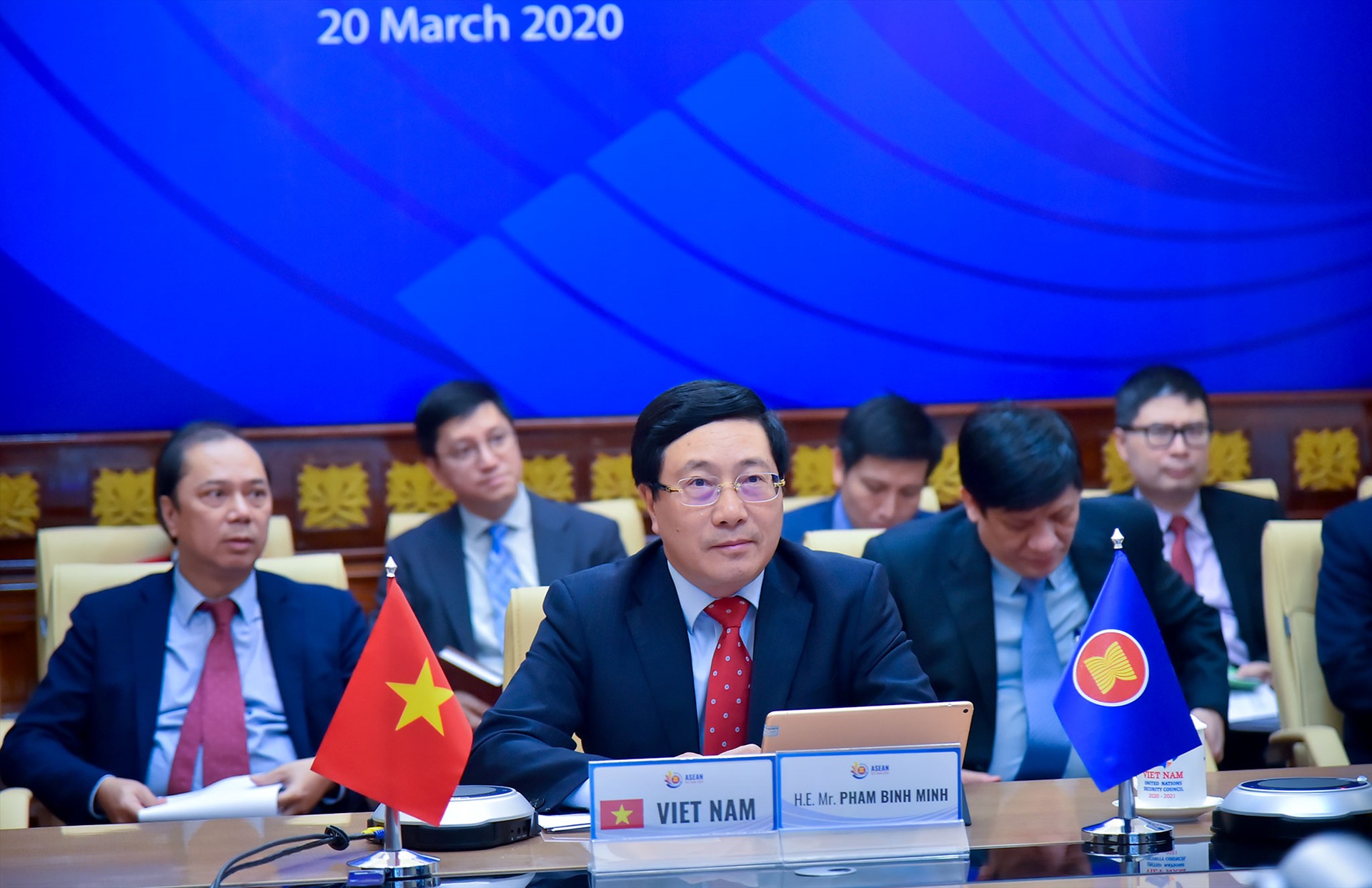 Phó Thủ tướng, Bộ trưởng Phạm Bình Minh dự cuộc họp. Ảnh: BNG.
