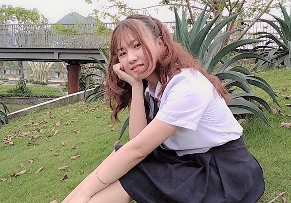 Nữ sinh c&oacute; thể học song song chương tr&igrave;nh gi&aacute;o dục phổ th&ocirc;ng v&agrave; chương tr&igrave;nh đại học.