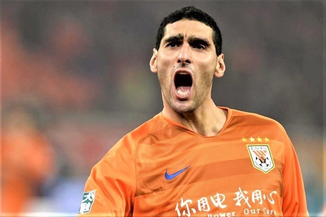 Fellaini có thể hình, thể lực lý tưởng nhưng bác sĩ cảnh báo anh không được trở lại thi đấu sớm. Ảnh: Getty Images.