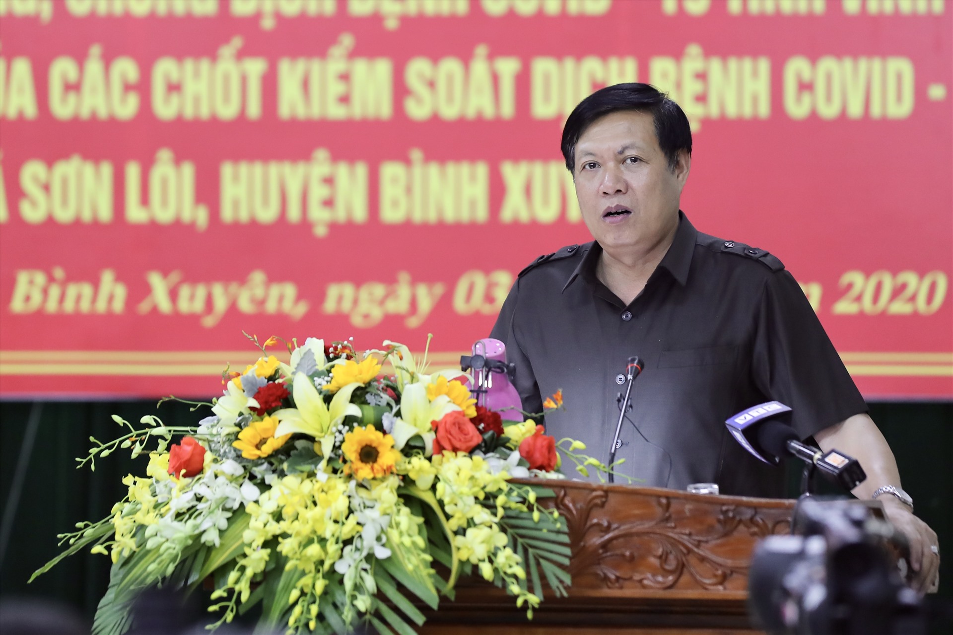 Thứ trưởng Bộ Y tế Đỗ Xuân Tuyên. Ảnh: Sơn Tùng