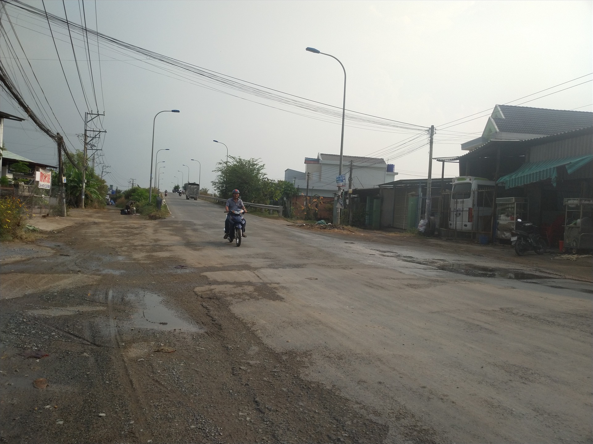 Khu vực cầu vượt số 4. Ảnh: K.Q