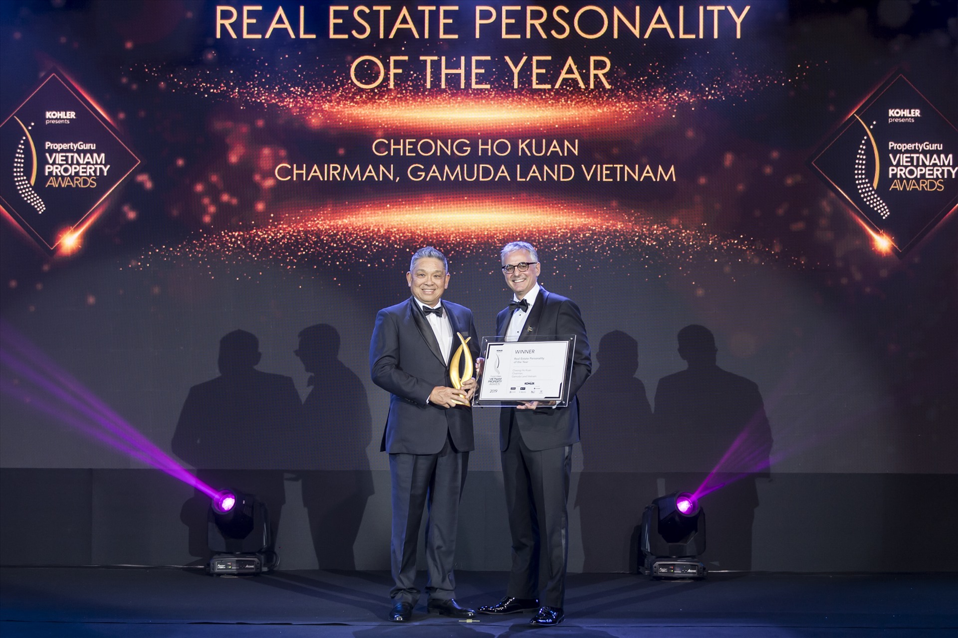 Ông Cheong Ho Kuan – Chủ tịch Gamuda Land VN nhận giải