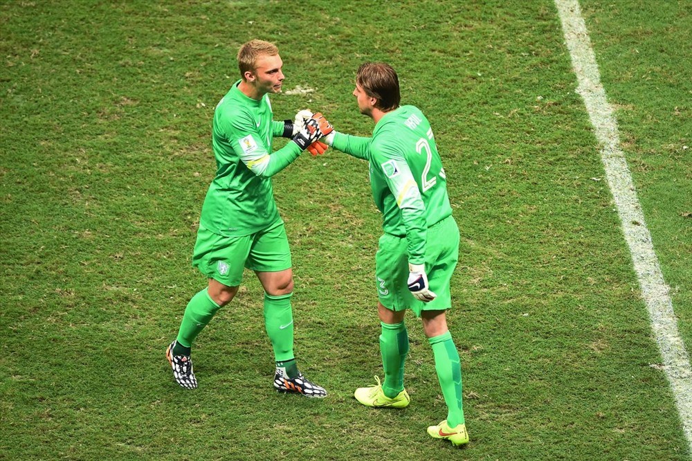 Màn thay người đi vào lịch sử World Cup. Ảnh: FIFA.