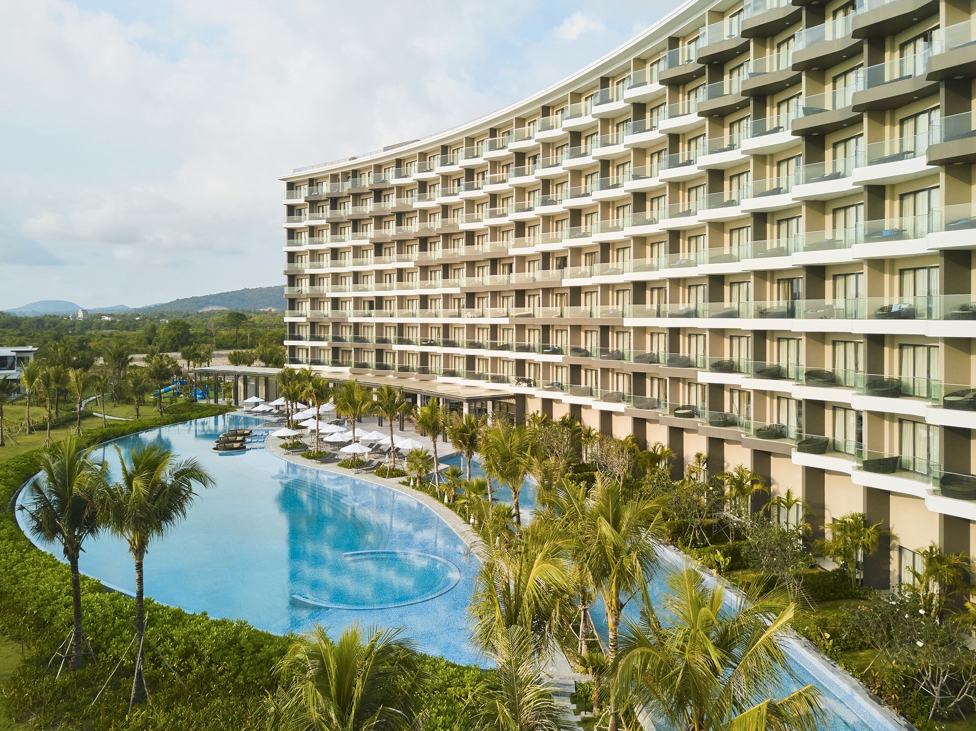 Mövenpick Resort Waverly Phú Quốc Chính Thức Mở Cửa đón Khách Lao