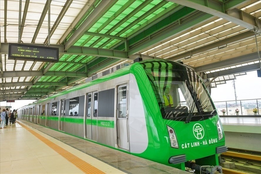 Tàu điện đường sắt Cát Linh - Hà Đông đang được vận hành thử toàn tuyến. Ảnh LDO