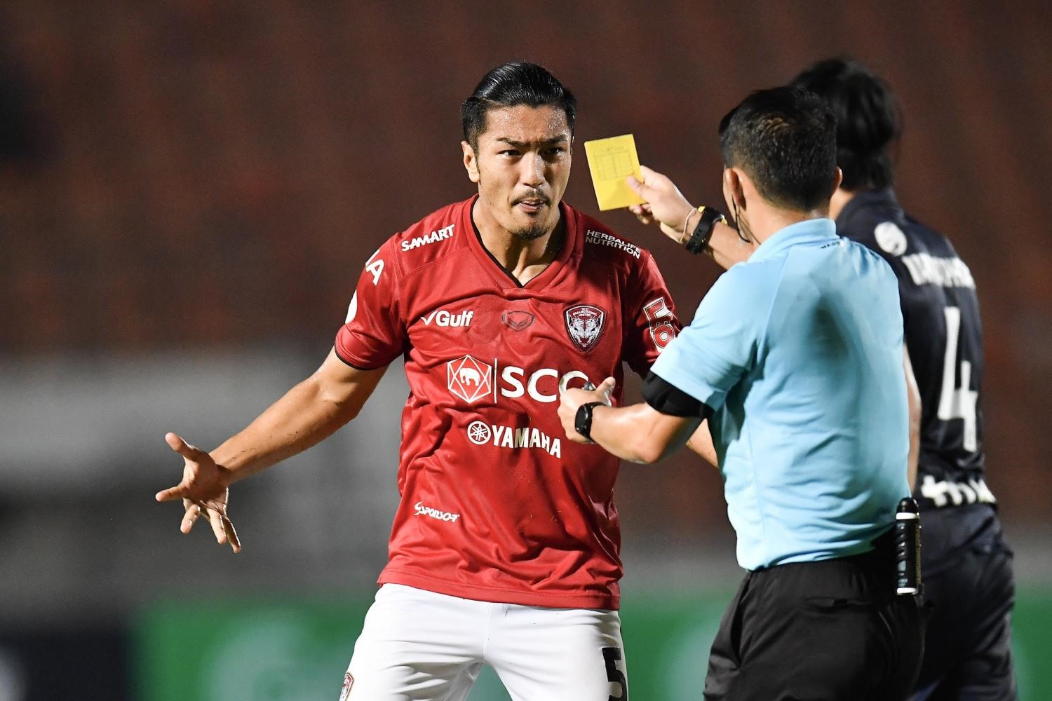Các trọng tài Thái Lan cũng lâm vào hoàn cảnh tương tự như Việt Nam. Ảnh: Bangkok Post.