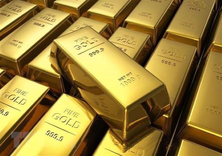 Vàng đang trên đà giảm vì áp lực chốt lời quá lớn. Chỉ tính trong 30 phiên gần nhất lợi nhuận nhà đầu tư thu được lên đến 200,40 USD (13,48%). Đây cũng chính là nguyên nhân khiến hoạt động chốt lời vẫn chưa chấm dứt. Ảnh minh họa: TTXVN