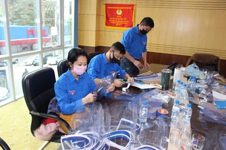Công đoàn Dầu khí Việt Nam khen thưởng đóng góp phòng, chống COVID-19
