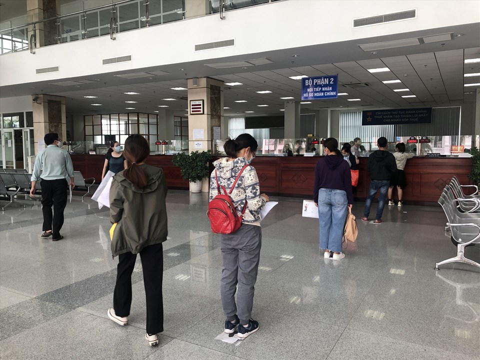 Kê khai thuế tại Cục thuế TP.HCM. Ảnh: Bảo Chương Kê khai thuế tại Cục thuế TP.HCM. Ảnh: Bảo Chương
