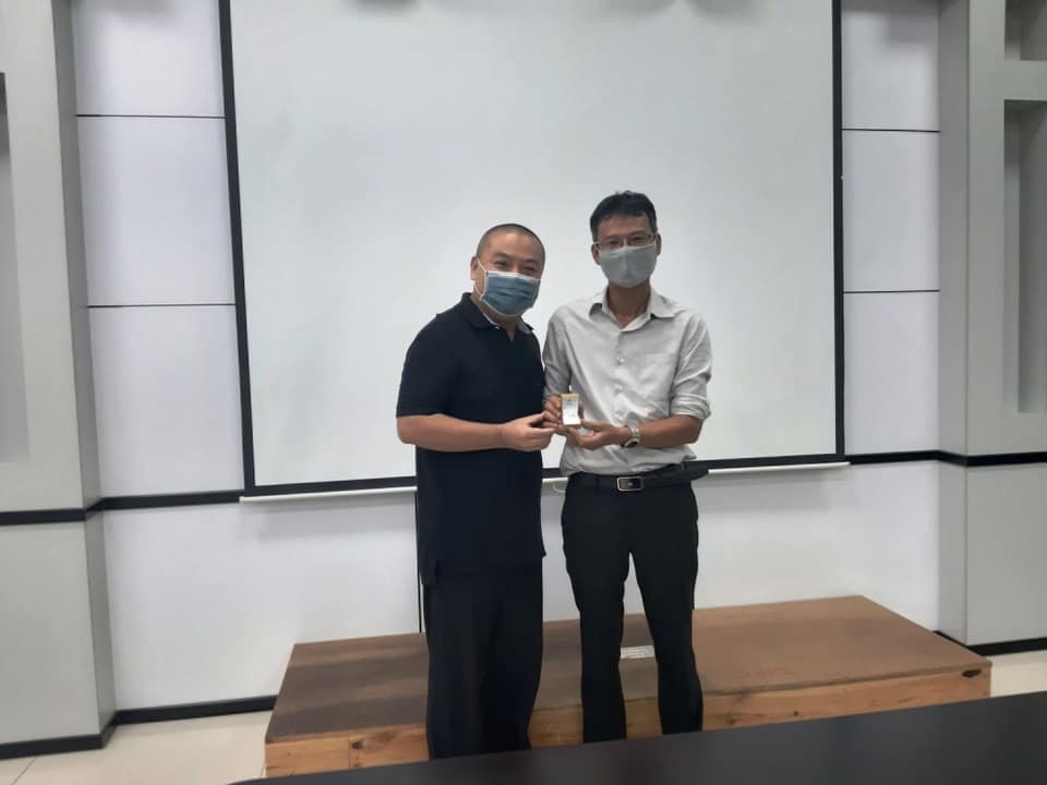 Chủ tịch Công đoàn Lê Nhật Trường cũng được vinh danh_Ảnh: HÀ ANH CHIẾN