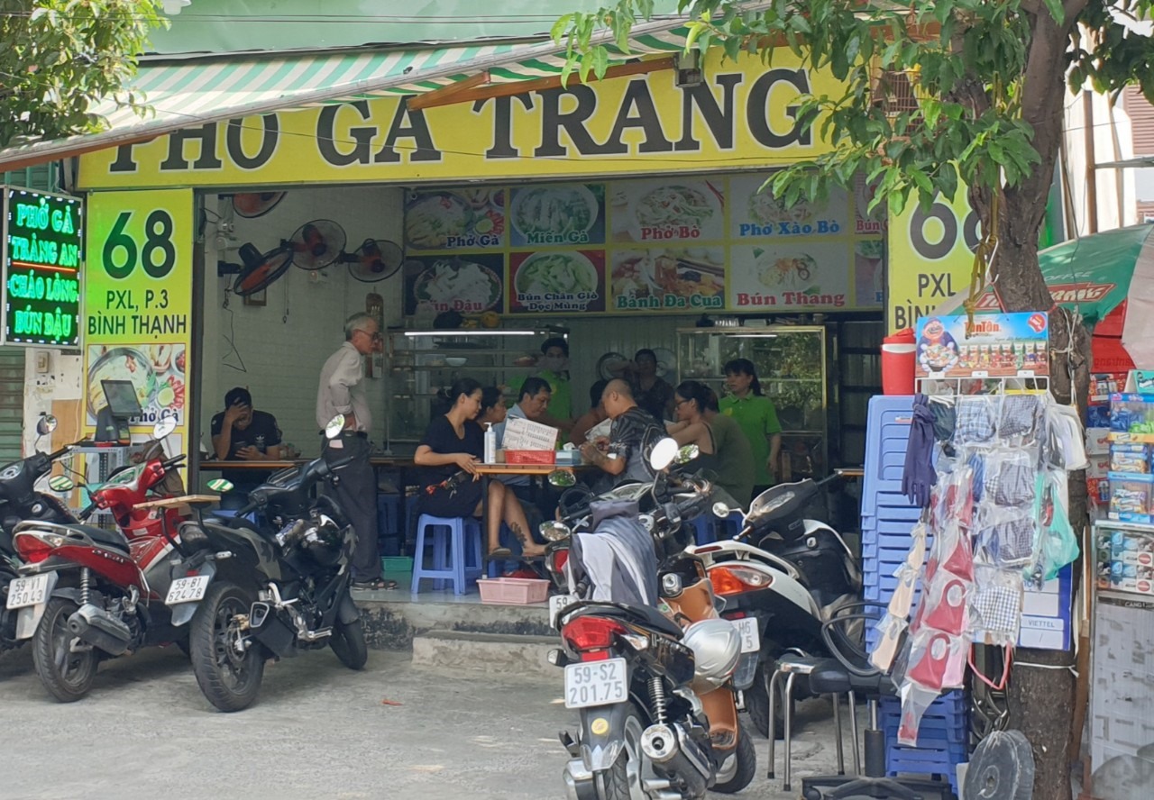 Một quán ăn