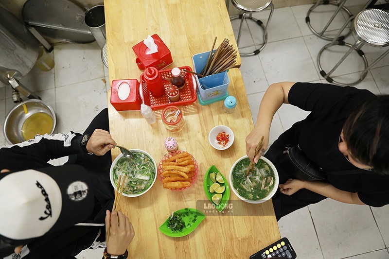 “Gần 1 tháng không được ăn phở, thèm vô cùng“. Ảnh: Hải Nguyễn