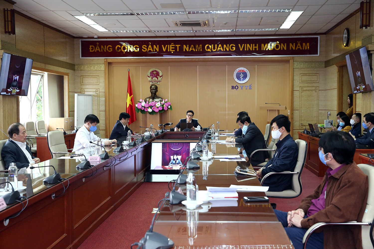 Toàn cảnh cuộc họp. Ảnh VGP