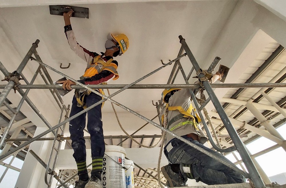 Các nhà ga trên cao của tuyến metro số 1 đang được khẩu trương thi công.