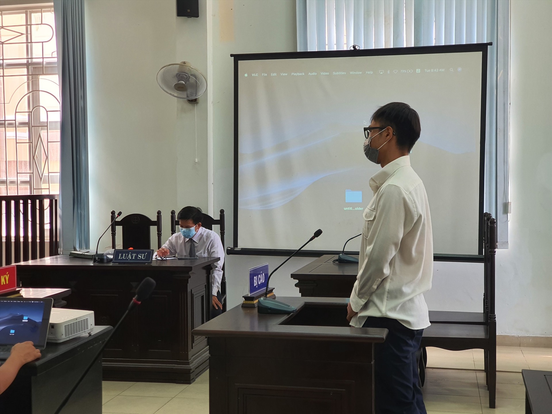 Bị cáo Bùi Anh Huân. Ảnh: Đình Trường.
