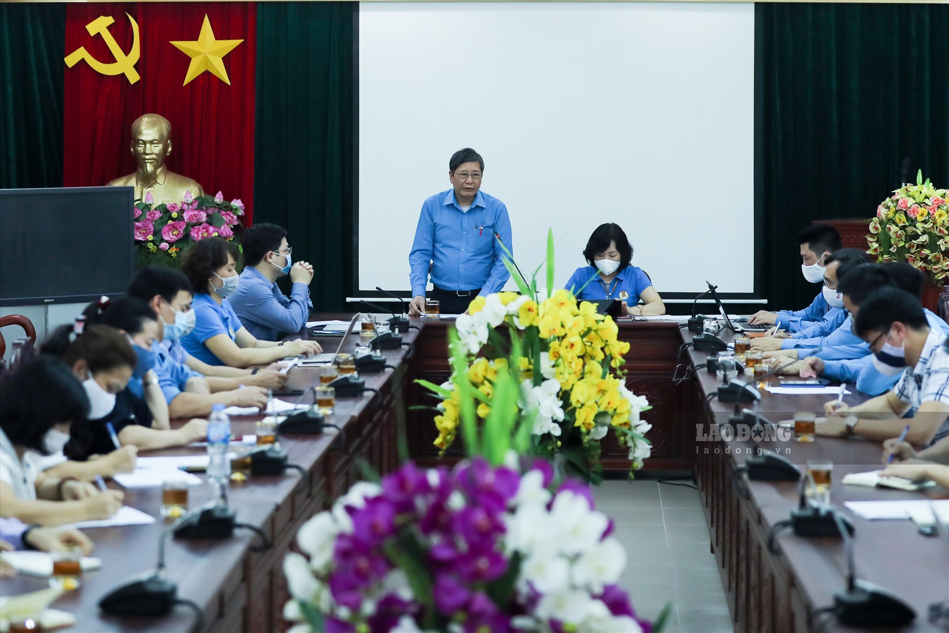 Toàn cảnh buổi làm việc. Ảnh: Sơn Tùng.